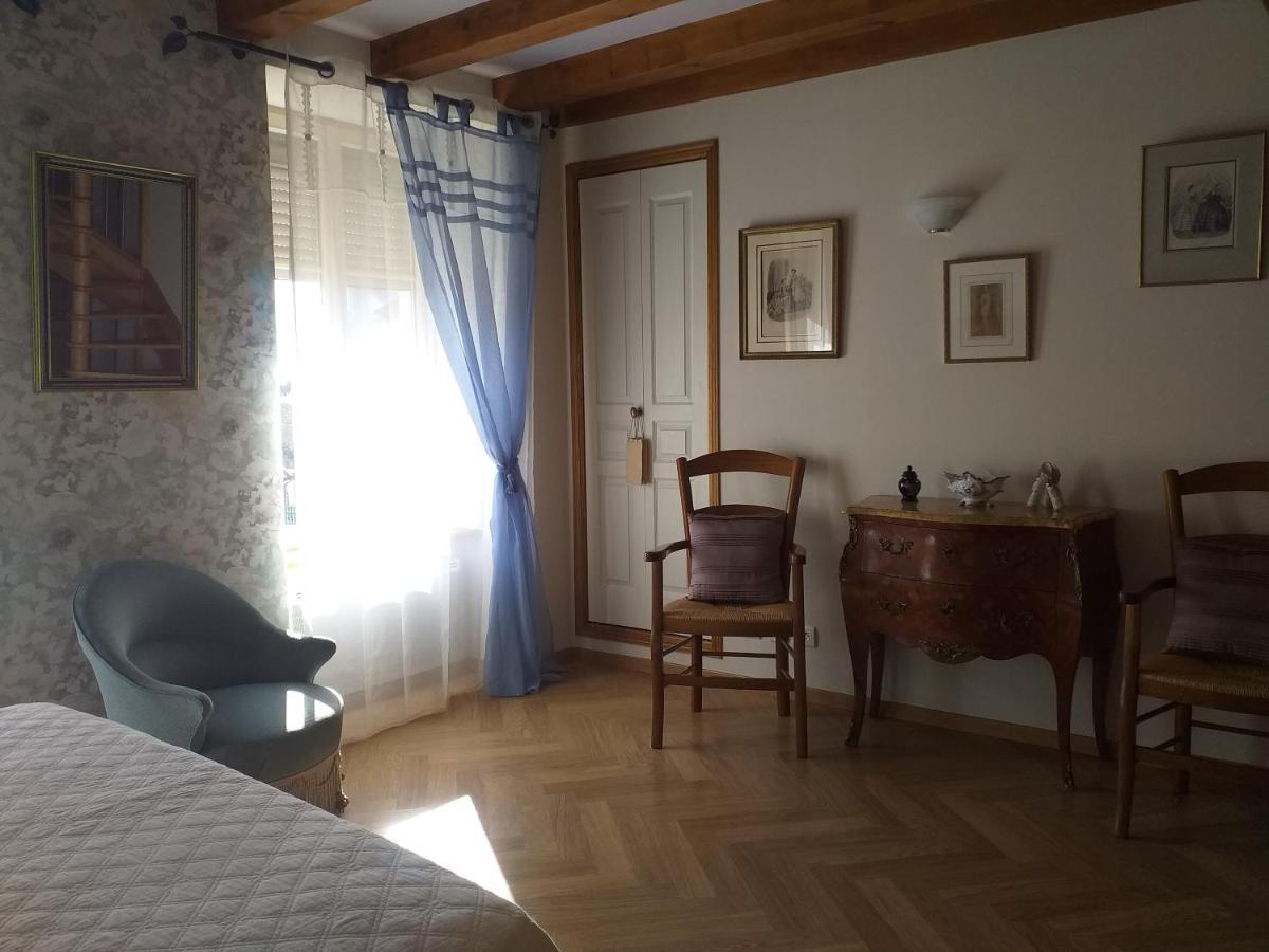 Logis Saint Martin Bed & Breakfast Magny-les-Villers Exterior photo